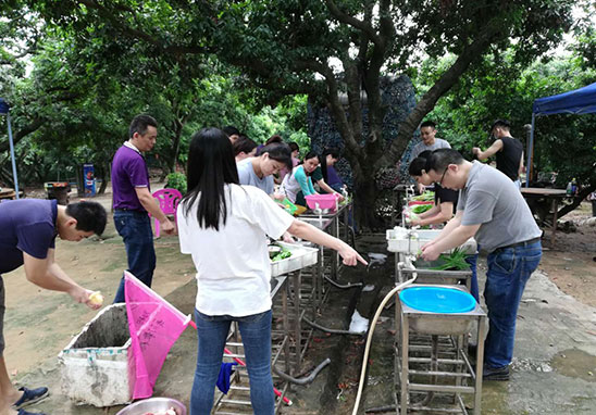 “挑战自我，凝聚力量，熔炼一流团队” 广东尊龙凯时人生就是博检测户外拓展运动